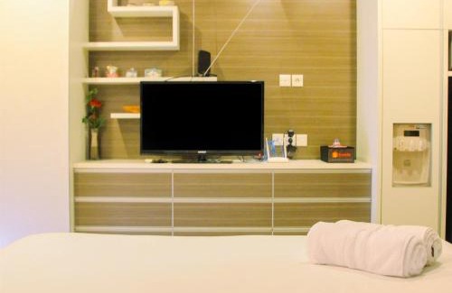 Pekayon Jaya Apartment | Deluxe and Modern Studio M Gold Tower Apartment By Travelio