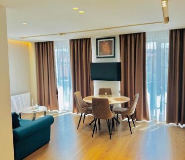 Zalau Apartment | Deluxe Aparthotel Central