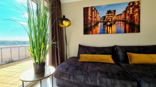 Schwarzenbek Apartment | Deluxe Appartment mit Marmorböden und Gold-Design El Dorado