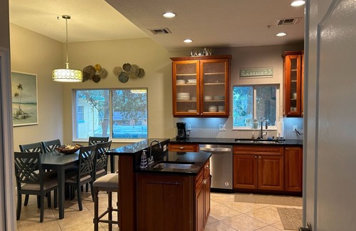 Bay Esplanade Condo | Deluxe Beach House w/Private, End Unit Rooftop, Hot Tub & Stunning Views