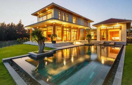 Ngu Hanh Son Resort | Deluxe Beachside Resort Danang