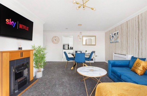 Windsor Apartment | Deluxe Central Windsor Apartment w/Free Parking