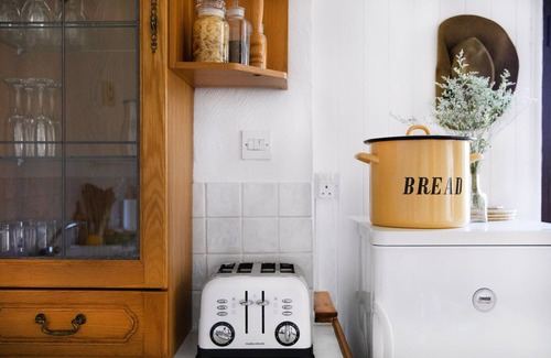 Hartland Cottage | Deluxe Cottage with Partial sea view Jasmine Cottage at Downe Cottages