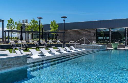 Downtown Salt Lake City Apartment | Deluxe Designer 1BR Gym Pool HTub