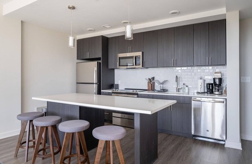 McLean Apartment | Deluxe Fairfax 1BR w/Elevator & Pool, nr Bus Stops, by Blueground