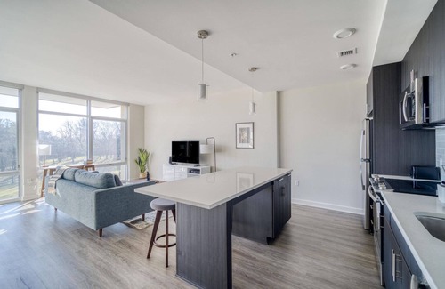 McLean Apartment | Deluxe Fairfax 1BR w/Elevator & Pool, nr Bus Stops, by Blueground