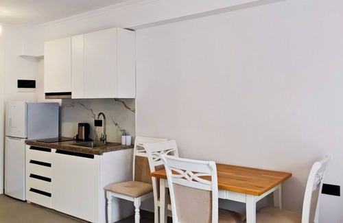 Vlore Villa | Deluxe Family Room