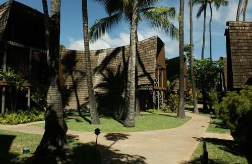 Kaunakakai House | Deluxe Family Room: Spacious Garden Views, Comfort for All at Hotel Molokai