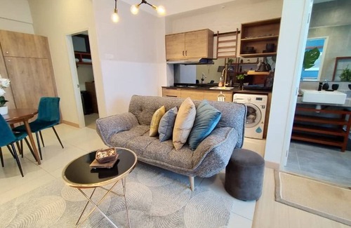 Kuantan Apartment | Deluxe Holiday Studio Suite @ Timurbay w/Seaview