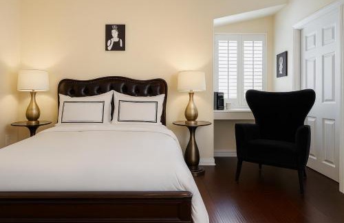 Hollywood Hills Apartment | Deluxe Homestay In The Heart Of Hollywood Hills