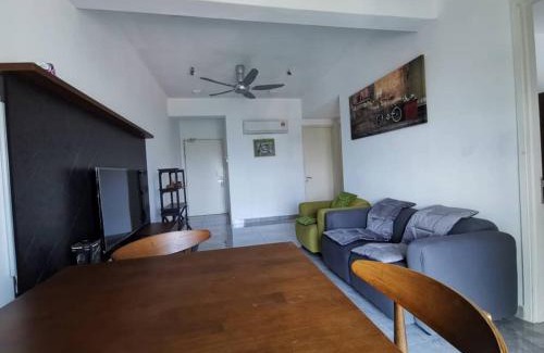 Taman Kenangan Apartment | DELUXE HOMESTAY @ ONE RESIDENCE