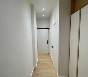 London Borough of Hounslow Apartment | Deluxe Modern 1Bed Apartment w/Gym & Free Parking