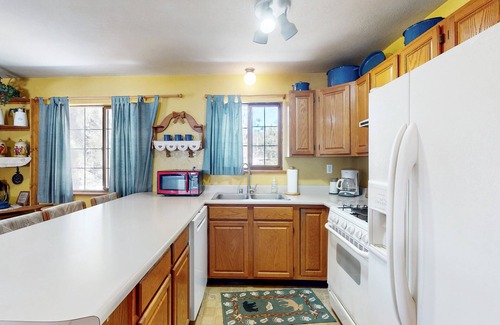 Westcliffe House | Deluxe mountain cabin with scenic views, woodstove, W/D, & grill - dog friendly