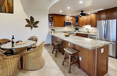 Kihei Condo | Deluxe OCEANVIEW and Gorgeous 2 Bedroom 2 Bathroom LOFT