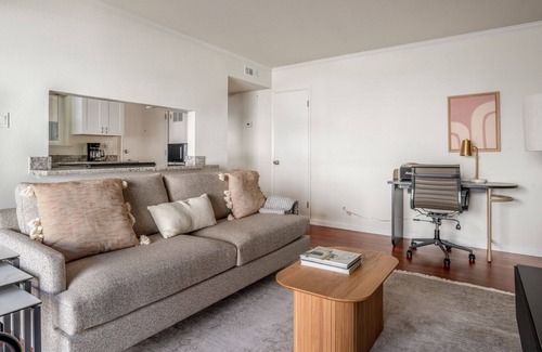 University South Apartment | Deluxe Palo Alto 1BR w/Garden & W/D, nr restaurants, by Blueground