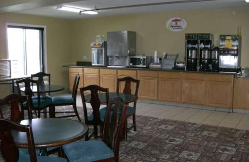 Roseville Hotel | Deluxe Queen Room With Two Queen Beds Non-Smoking