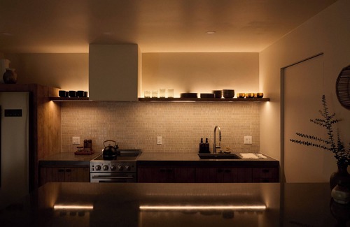 Imperial Beach Apartment | Deluxe Queen Studio Island Suite Garden