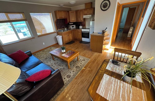 Craig Apartment | Deluxe Queen Suite C