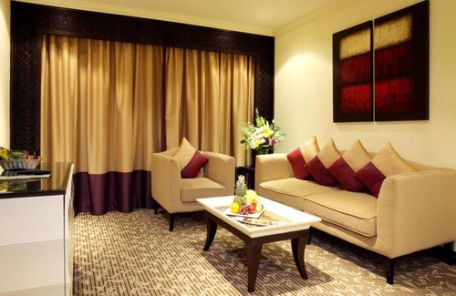 Al Rigga House | Deluxe Room Near Baniyas Square Metro Station