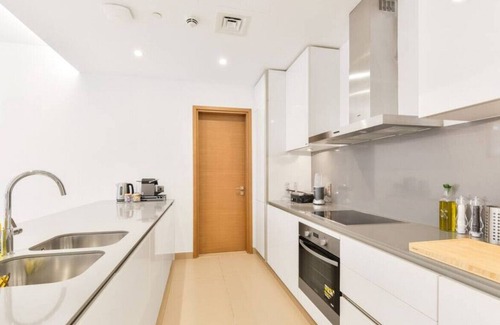 Al Wasl Condo | Deluxe & roomy 2 + 1 BR apt in City Walk, Dubai