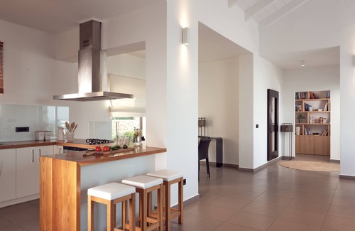 Skinaria House | Deluxe secluded villa with Infinity pool, Jacuzzi and breathtaking sea view.