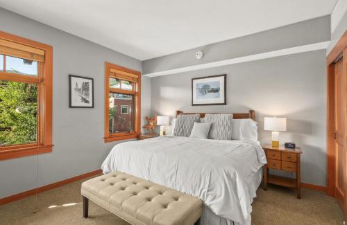 Snowmass Village House | Deluxe Ski-inski-out Haven In Snowmass Village