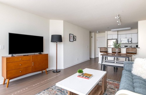 South Beach Apartment | Deluxe South Beach 1BR w/Spa & Lounge, nr Baseball Park, by Blueground