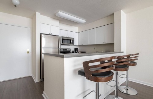 South Beach Apartment | Deluxe South Beach 1BR w/Spa & Lounge, nr Baseball Park, by Blueground