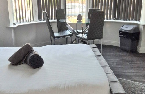 South Shore Apartment | Deluxe Studio Apartment (max3)