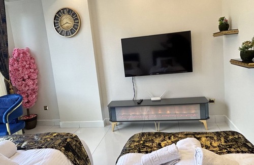 Beyoglu Apartment | Deluxe Suite golden horn