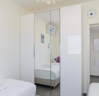 Holon Apartment | Deluxe & Terrace with City Overview by FeelHome
