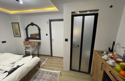 Old City Hotel | Deluxe Valeria