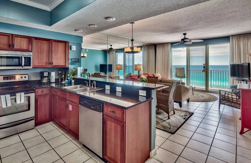 Miramar Beach Condo | Deluxe Views-Short Walk 2 Beach-Resort Amenities