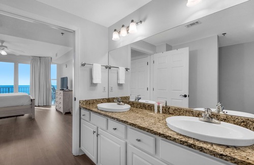 Miramar Beach Condo | Deluxe Views-Short Walk 2 Beach-Resort Amenities