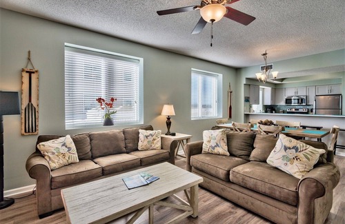 Miramar Beach Condo | Deluxe Views-Short Walk 2 Beach-Resort Amenities
