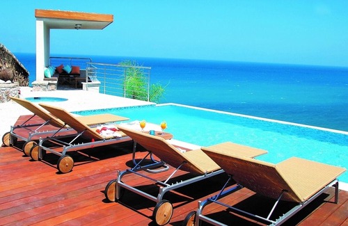 Latchi Villa | Deluxe Villa, Private Infinity Pool, Jacuzzi, Sauna, Majestic Position & Spectacular Sea Views !