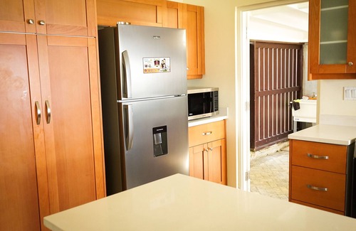 St. Ann's Bay House | Deluxe Vista Vacation Home 2