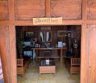 Yogyakarta House | Dem Ayem Heritage Guest House
