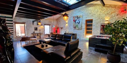 Vezenobres Hotel | Demeure de la Baronne