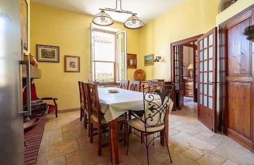 Blomac Villa | Demeure vigneronne de charme Pays CATHARE Carcassonne Jacuzzi