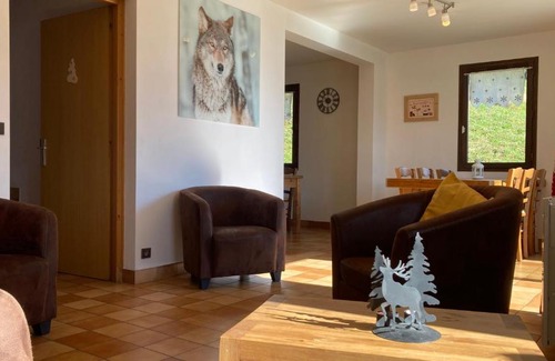 Notre-Dame-de-Bellecombe Apartment | Demi Chalet Le LACHAT