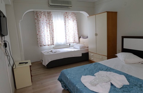 Akcay Hotel | Demir Otel Restaurant