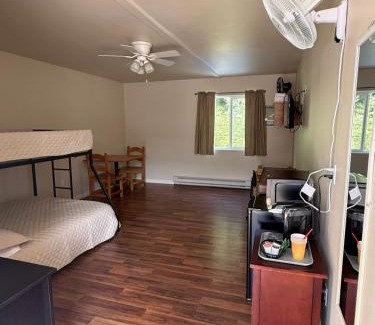 Denali Hotel | Denali Rainbow Village RV Park and Motel