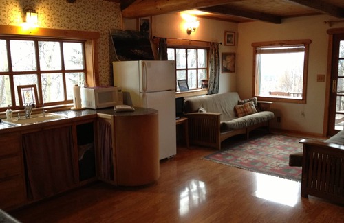 Talkeetna Ski Chalet | Denali View Mountaintop Guesthouse