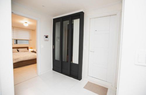 Sinchon-dong Apartment | Denden Stay