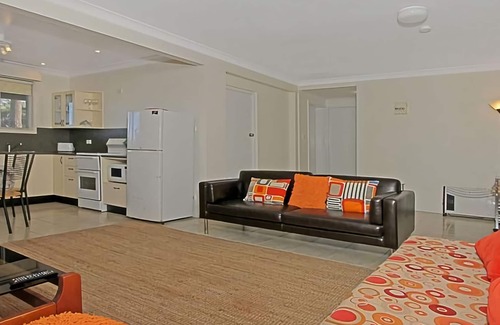 Denhams Beach House | Denham Avenue Whole House Beachside Escape