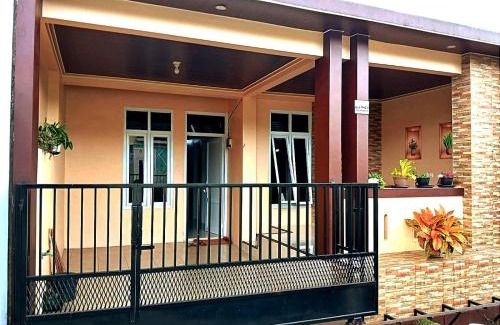 Kuningan House | Denisa Kuningan Homestay