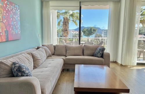 Marmaris City Center Apartment | Deniz Manzaralı, Plaja 100 Metre, Luks Daire 2