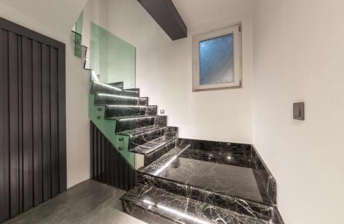 Eski Lara Apartment | Denize 200m şehir merkezi bahçe dubleks