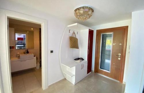Kargicak Apartment | denize sıfır orman manzaralı 1+1